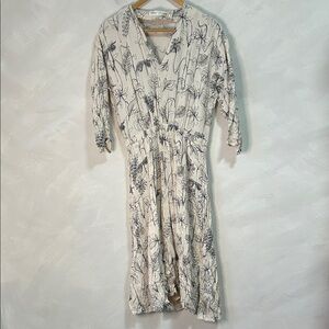 Inwear Reannel white dress with plant print monstera modest short sleeve midi